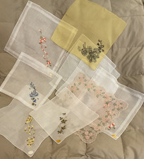 Vtg lot of 10 ladies Hankies, most with tags, from an estate 