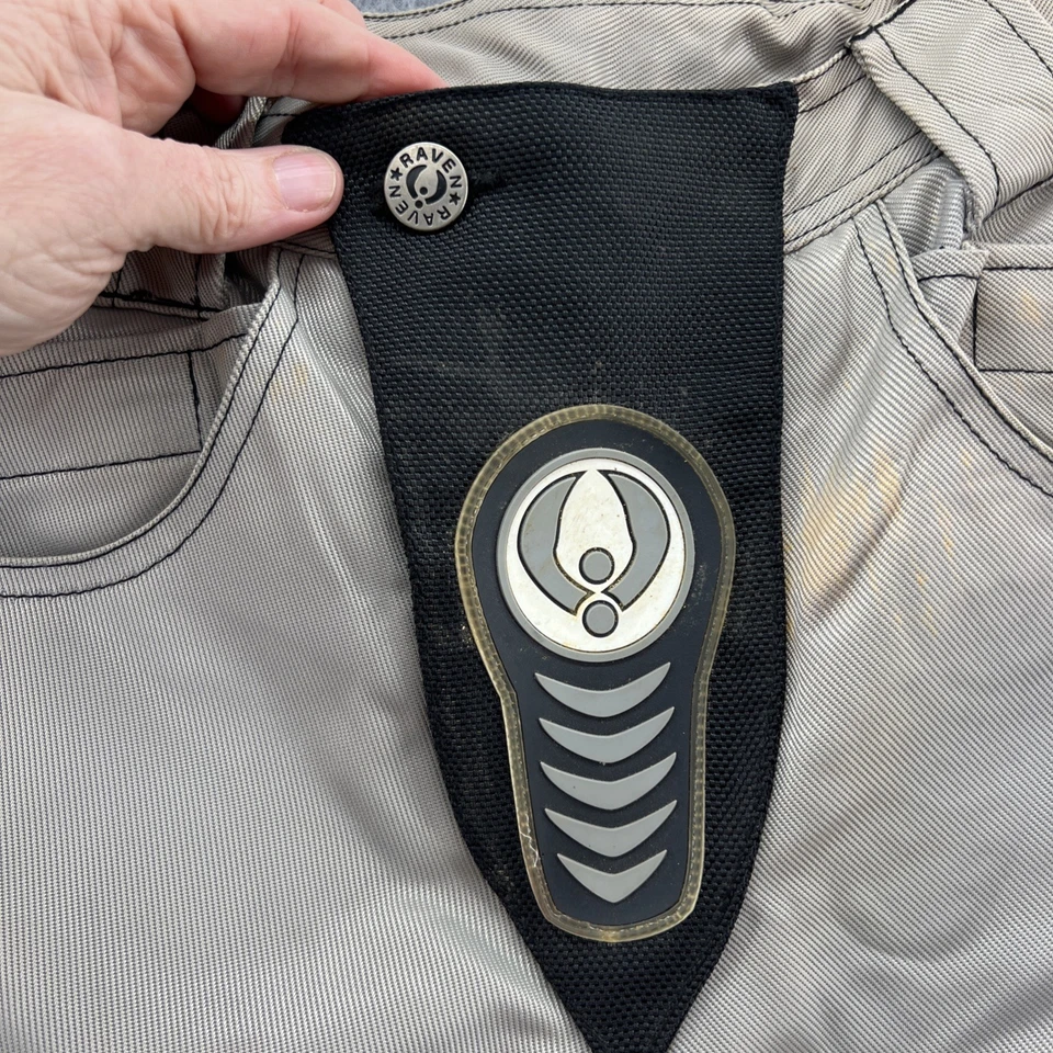 Pantalones de Paintball RAVEN Adulto Talla 30 Blanco Negro Estilo Deportivo Cintura Bolsillos Logo Foto 3 de 4