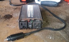 200W Modified Sine Wave Power Inverter