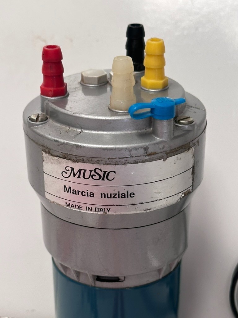 Maserati Musical Air Horn Musical 4 Pc Working Italy BMW MGB Marcia Nuziale