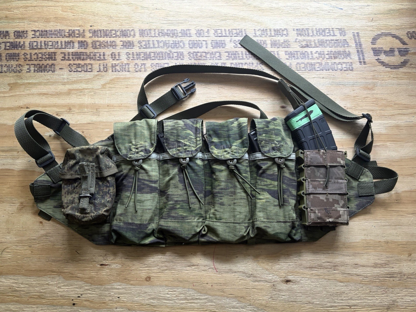 Atacs Fg Extreme Modernized Retro Type 81 Chicom Chestrig Recce Rig LBE