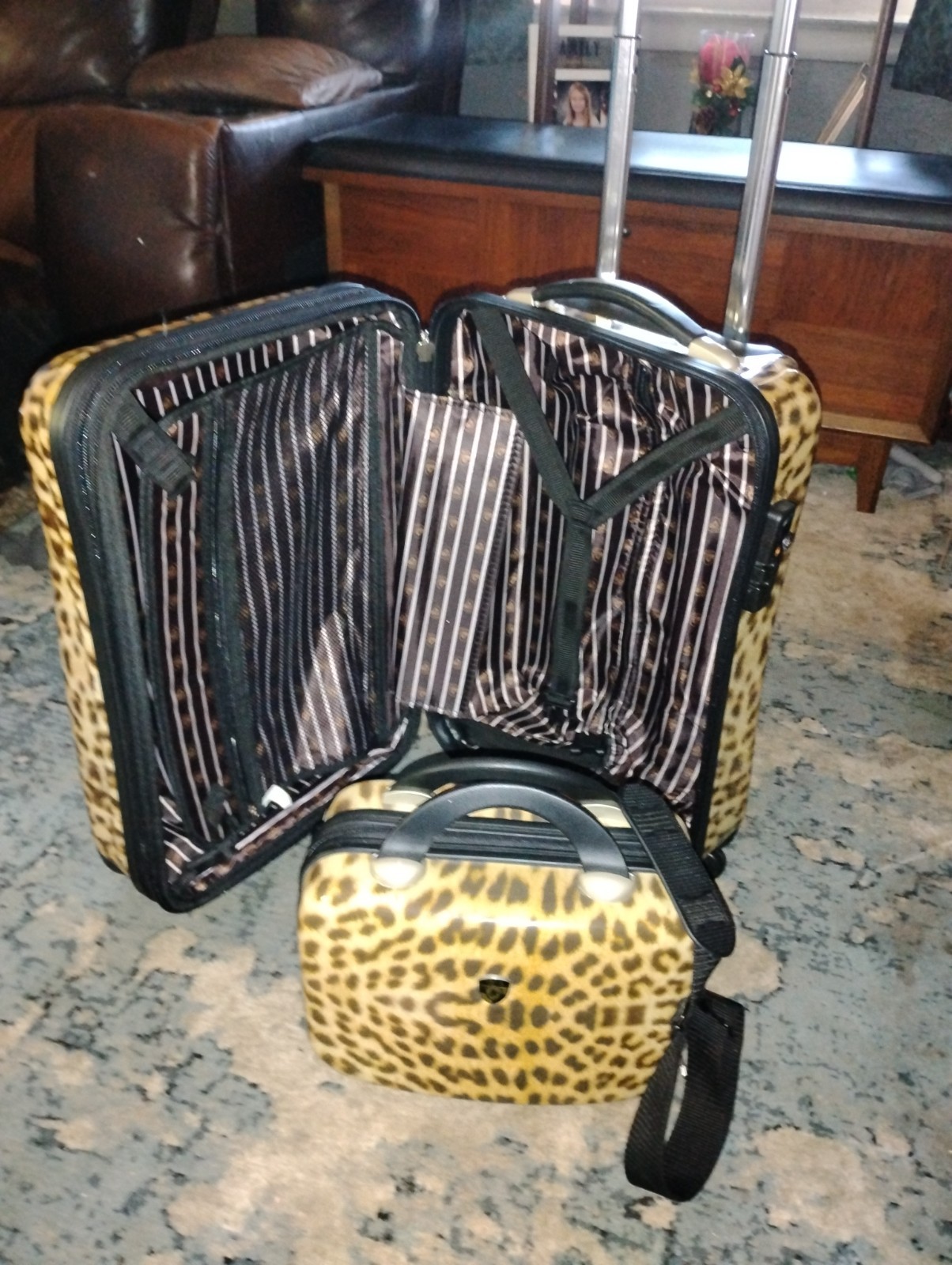 HEYS LEOPARD PRINT LUGGAGE PO - BUY 2 PIECE SET (21” & 26") OR PICK 21” OR 26"