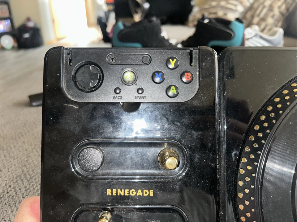 XBOX 360 DJ HERO RENEGADE TURNTABLE - Guitar Hero Ed. Activision, 2009. VG. - Image 2 of 4