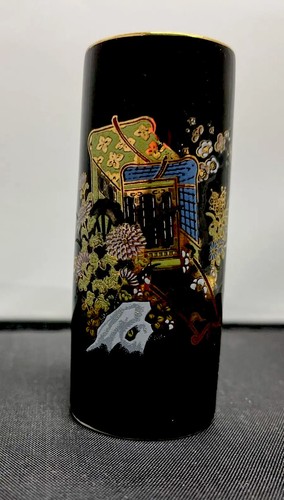 VTG Japanese Vase 3 5/8" Floral & Rickshaw Design - Black with Gold Trim - Picture 1 of 6