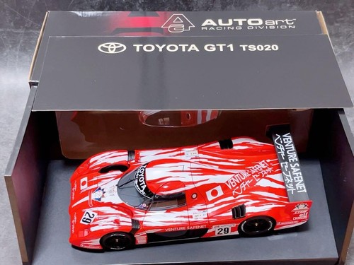 AUTOart 1/18 TOYOTA GT1 TS020 #29 729593 - Picture 7 of 8