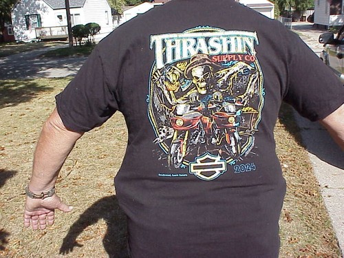 THRASHIN SUPPLY / HARLEY DAVIDSON - DEADWOOD 2024 T SHIRT MENS SIZE XXL NEW IP - Picture 5 of 6