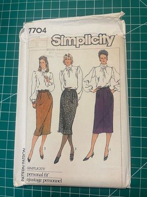 Simplicity 7961 Sexy Work Mock Wrap Straight Skirt Sew Pattern Sz 8 FF Classy