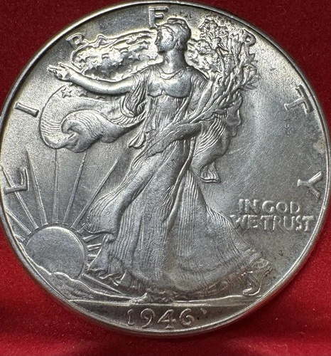 1946-P WALKING LIBERTY SILVER HALF DOLLAR  ~ AU ~ NICE COIN ~ 90% SILVER