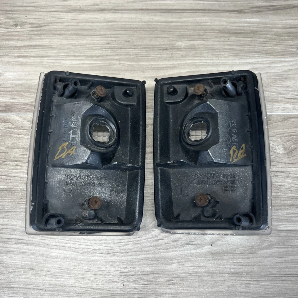 Juego de luces de estacionamiento de esquina delantera 88-90 Toyota Land Cruiser FJ62 BJ61 HJ61 OEM Foto 4 de 4