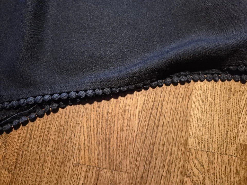 Jumpsuit Gr. 46 Overall DIVIDED by H&M kurz schwarz V-Ausschnitt wenig getragen - Bild 4 von 4