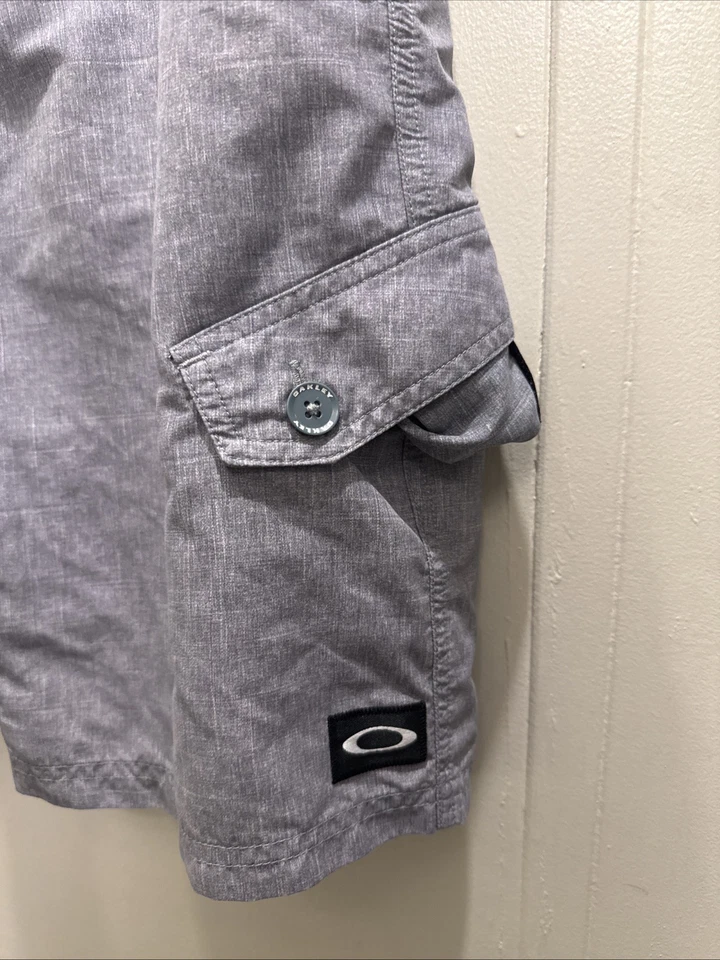 Pantalones Cortos Oakley Para Hombre Talla 36W Gris Informales Golf Ropa Deportiva Foto 2 de 4