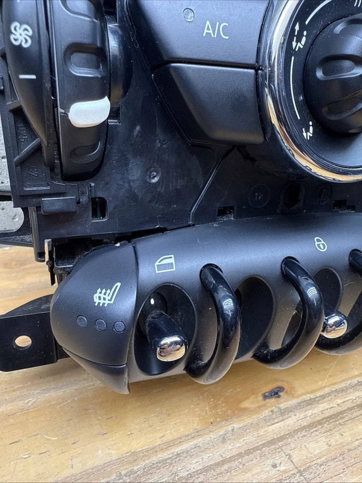 Unidade de controle de temperatura painel 2013-16 Mini Cooper Countryman E10605448 fabricante de equipamento original - Imagem 3 de 4