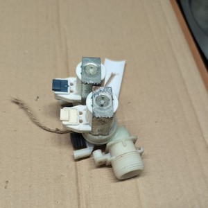 HOTPOINT WMFUG942G Waschmaschine Wassereinlassventil