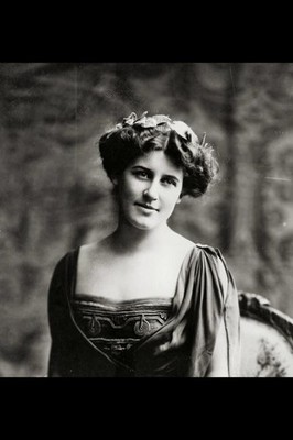 Inez Milholland Boissevain,1886-1916,suffragist,labor lawyer,public speaker