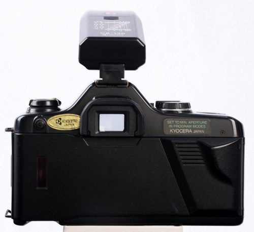 Yashica 108 Multi Program 35mm Film SLR c/w MC Zoom 28-80mm Lens & CS-140 Kit - Picture 5 of 12