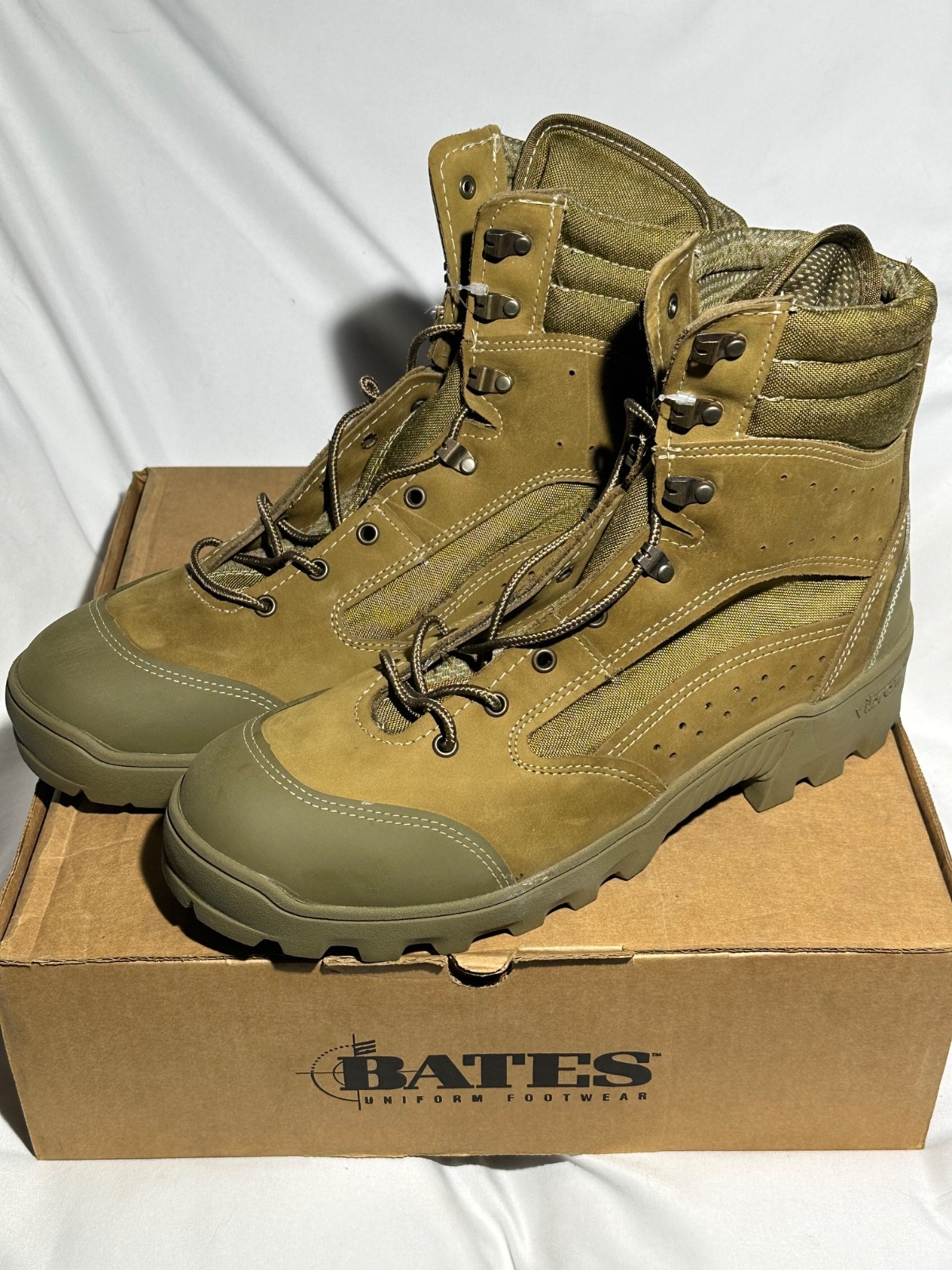 BATES Combat Hiker boots. Multiple sizes. New in box! E03612C