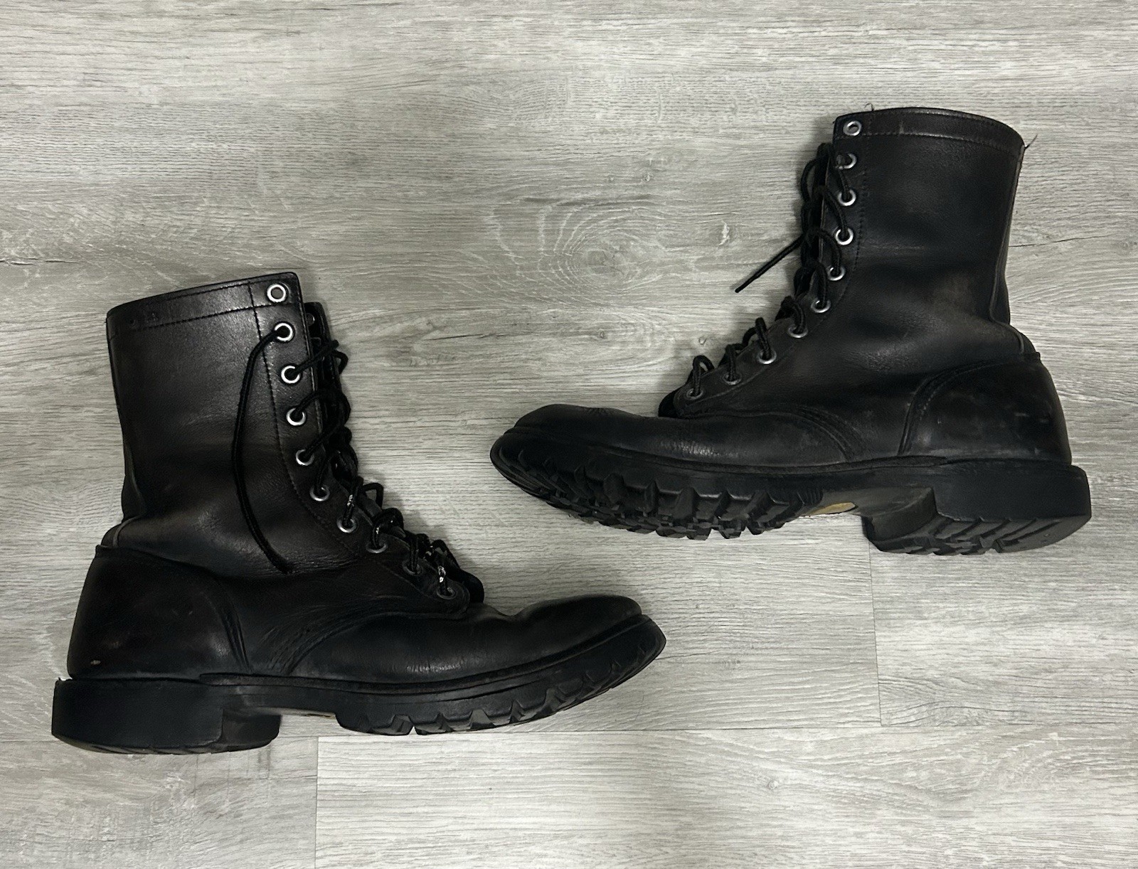 Vibram Combat boots Size 8.5-image