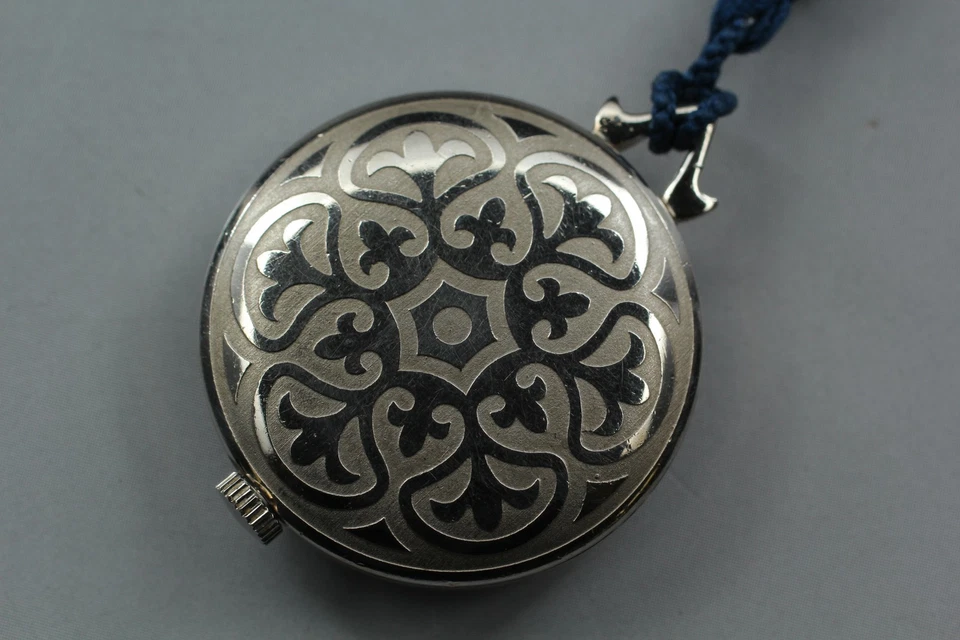 Vtg 1974 Seiko Fancy Watch 11-0950 APDP Blue Dial Hand-winding 17J Womens JAPAN - Image 4 of 4