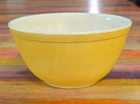 ⭐Vintage PYREX YELLOW Nesting MIXING BOWL 1.5 Quart 401 Primary Color Milk Glass