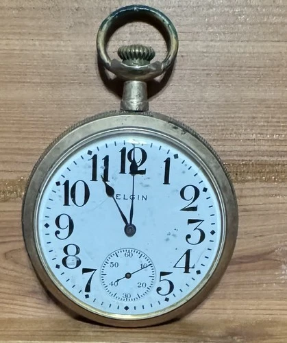 Antique Elgin Co. Pocket Watch…Repair Or Parts