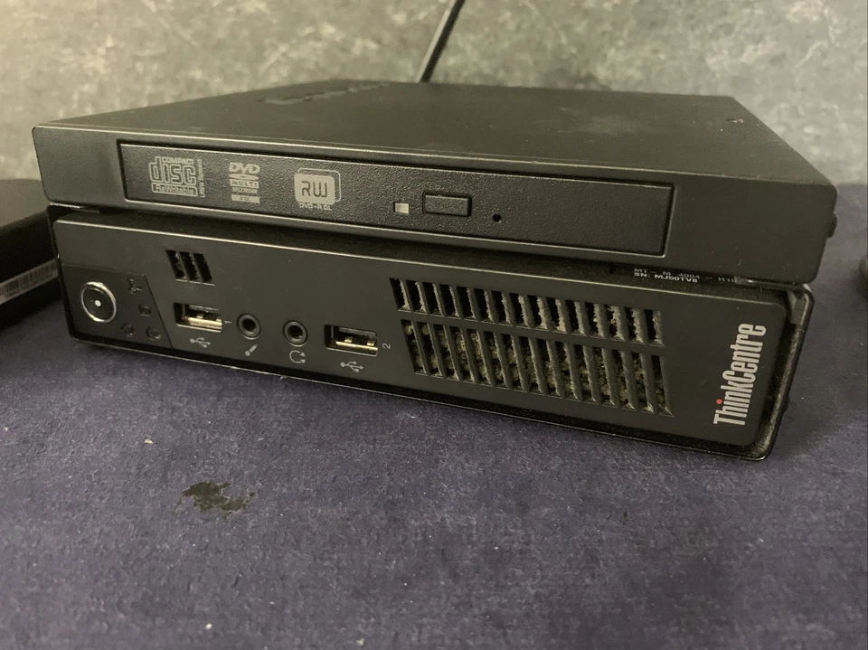 Unidad de DVD Lenovo ThinkCentre Intel Pentium 3220T 2,8 GHz 8 GB 500 GB Win 8 RW Foto 3 de 4