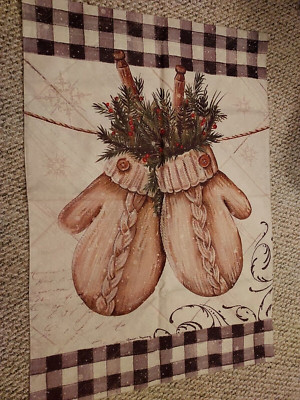 38'' x 26.5'' Holiday/Winter Christmas Mittens Evergreen Cotton/Canvas Garden Flag