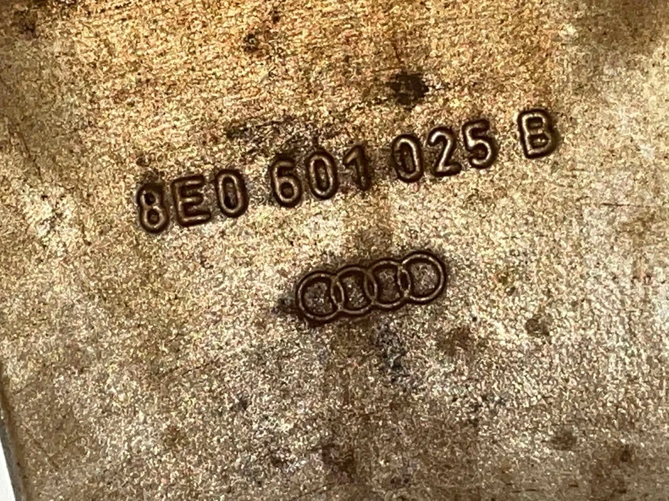 2002 Audi A4 Quattro Oem Rim Factory Wheel 16" X 7" 5 Spoke Scuffs 8e0601025b 06 Foto 3 de 4