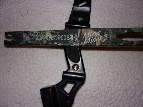 Browning Micro Midas 3 Compound Bow for Parts or Repair - Picture 18 of 19