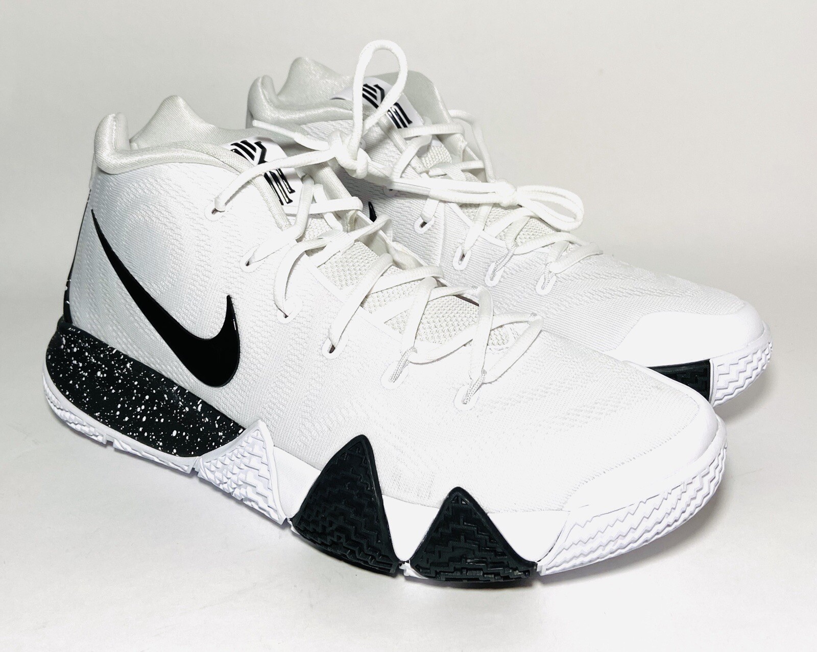 kyrie 4 all white