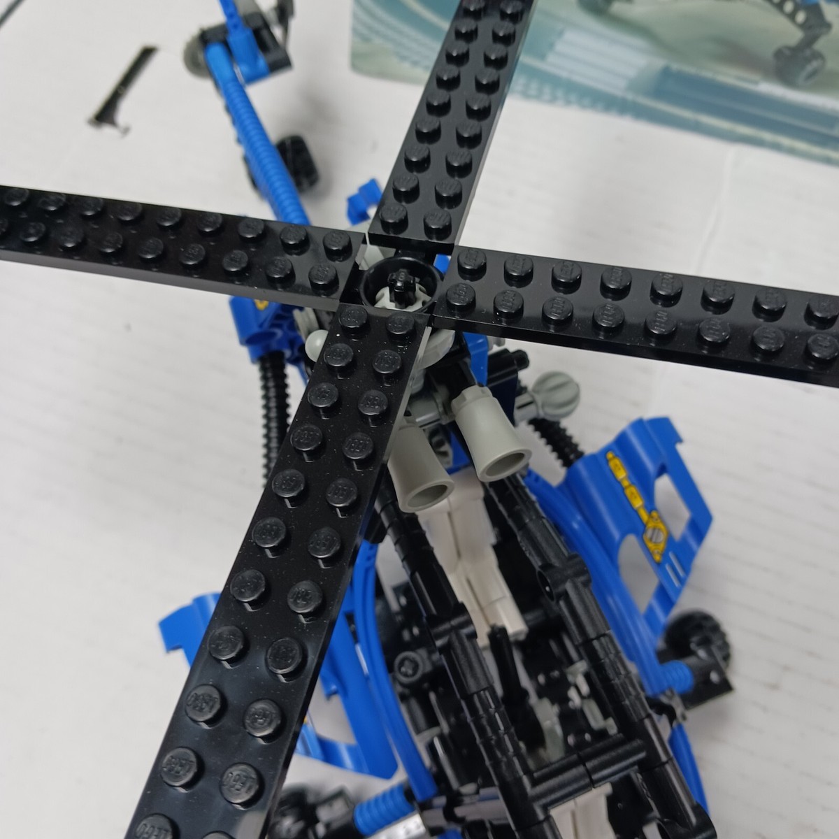 Lego TECHNIC Model Set 8444 Air Enforcer Helicopter Jet Wasp w