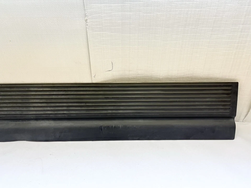 Dodge Ram 1500 2500 3500 1994-2002 puerta trasera moldura panel trasero OEM Foto 3 de 4