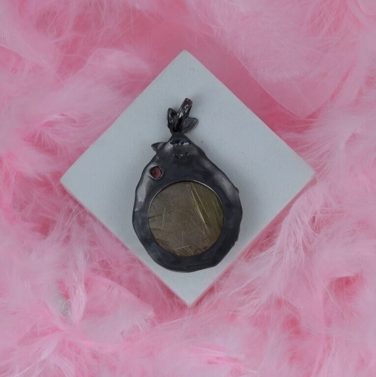 Ciondolo quarzo rutilato dorato granato ossidato argento sterling placcato... - Immagine 4 di 4