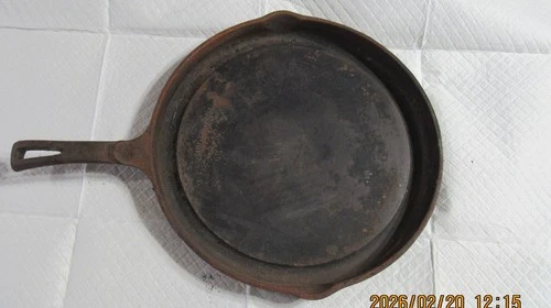 Wagner Ware Sidney -0- Cast Iron Skillet Fat Free Fryer 1102