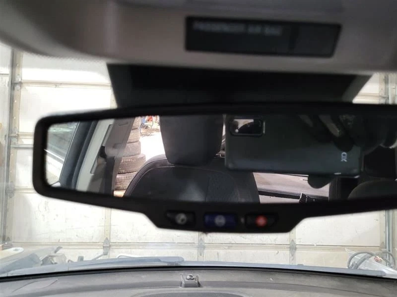 2010 - 2017 CHEVROLET EQUINOX  Rear View Mirror With Telematics Onstar Opt UE1  - Image 3 of 4