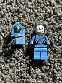 LEGO DC Super Heroes Batman 2 Minifigure Mr. Freeze SH049 from set 76000