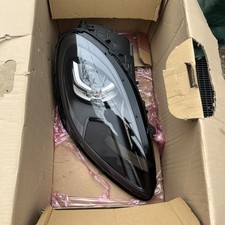 GENUINE PORSCHE MACAN95B-2 DRIVERS RIGHT full led HEADLIGHT 95B941010AQ spares..