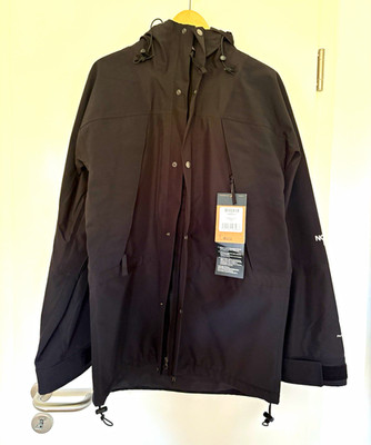 The North Face Retro 94 Mountain Jacket Futurelight schwarz NEU