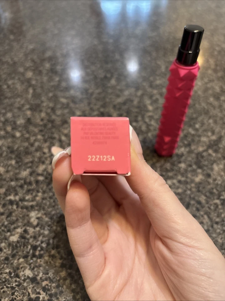 NUEVO Perfume de Viaje Valentino EXTRADOSE Donna Born In Roma .33 OZ 10 ml Nuevo en Caja Foto 3 de 3