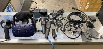 HTC VIVE Pro 1 Virtual Reality Headset w/ Wireless Adapter Kit Complete W Case