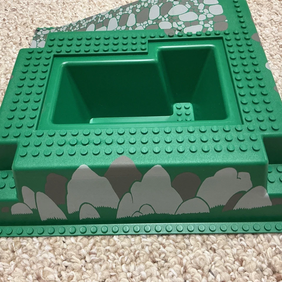 LEGO Placa Base Elevada con Rampa y Rocas (2552) Para Juegos de Castillo 6081 Y 6086 Foto 3 de 4