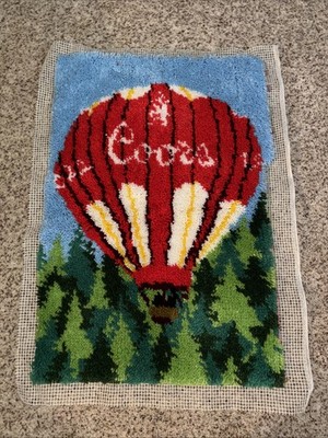 SUPER RARE VINTAGE COORS BEER LATCH HOOK HOT AIR BALLOON CRAFT PROJECT 35  X 23 
