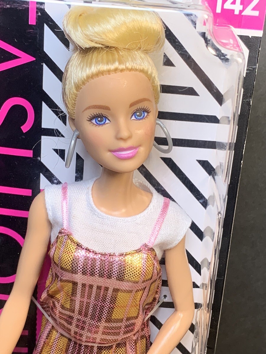 Barbie Fashionistas Doll # 142 Styled Blonde Hair In