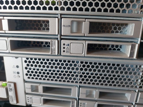 Oracle T4-1 SPARC Enterprise Server, 8-Core 2.85GHz Base 0 memory 4 x 300gb HD - Picture 2 of 6