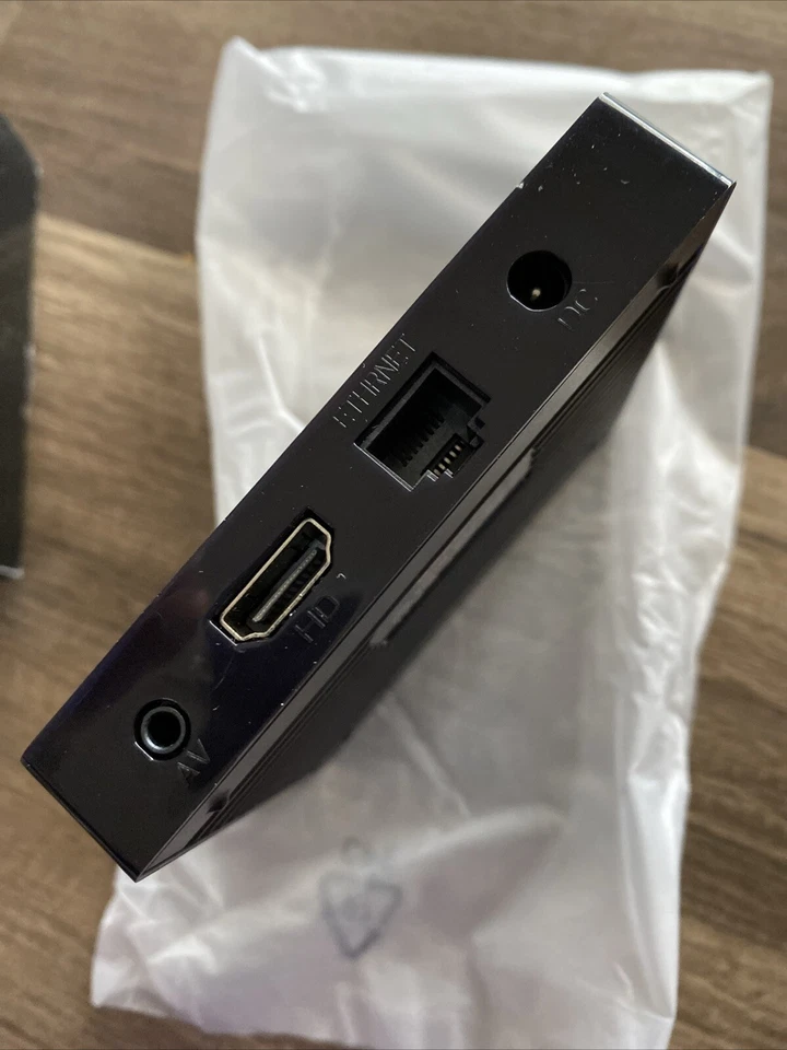 H96 Max+ Android 8.1 TV Box RK3328 Quad Core 32GB/64GD UHD 4K VP9 H.265 WiFi/6 - image 4 of 4