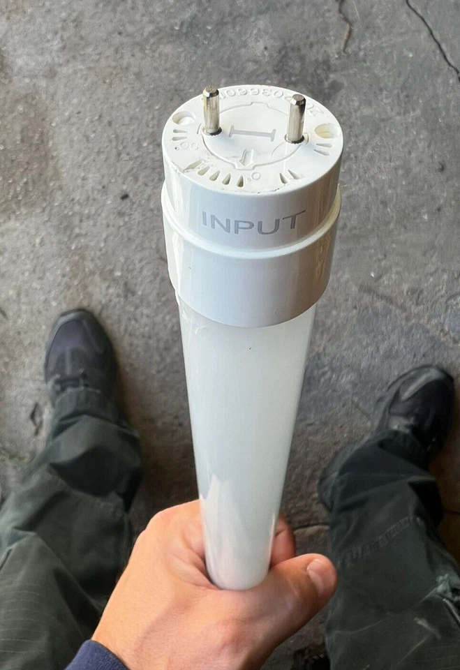 Lote de 250 Bombillas Tubo LED 18W 110-277V T8-1200 4FT Comercial Blanco G13 Foto 4 de 4