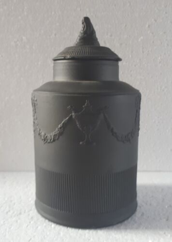 Antique English Black Basalt Porcelain Engine Turned Base Cloak Woman Pot - Picture 3 of 21