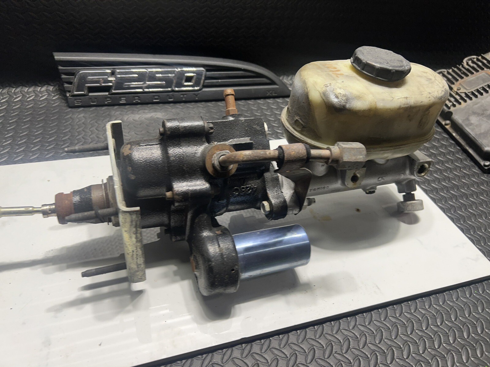 0307 Ford F250 F350 Super Duty Hydroboost Brake Reservoir Booster