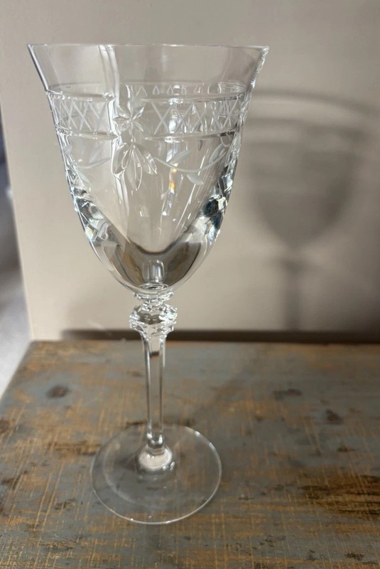 Royal Doulton Wellesley Clear Crystal Water Goblet 8 1/4 Pristine Condition