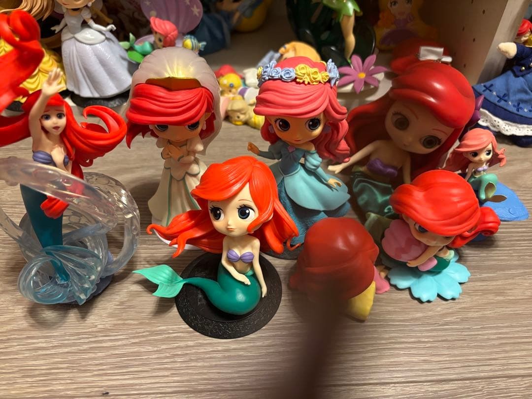Ariel Figure Set of 8 #fe52b2