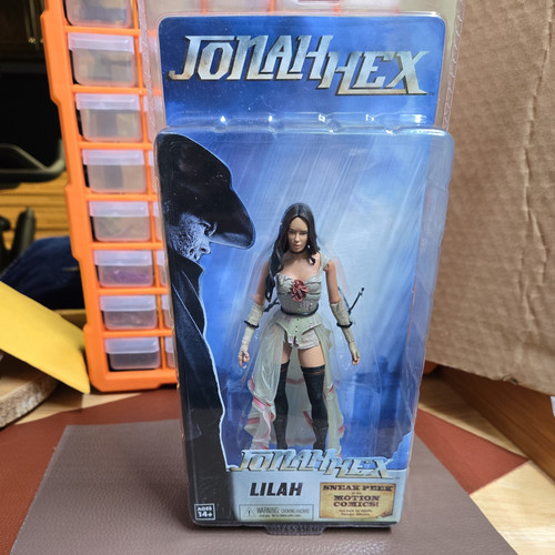 Jonah Hex LILAH Action Figure NECA 2010 NEW Megan Fox - Imagen 1 de 7